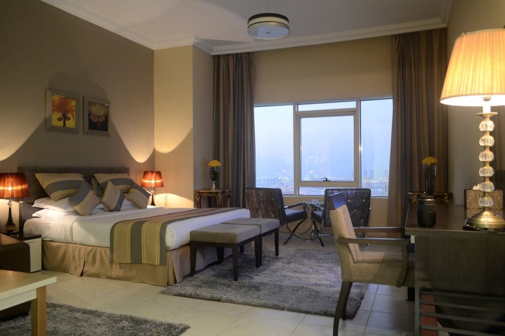 Magnum Hotel & Suites West Bay Доха Экстерьер фото